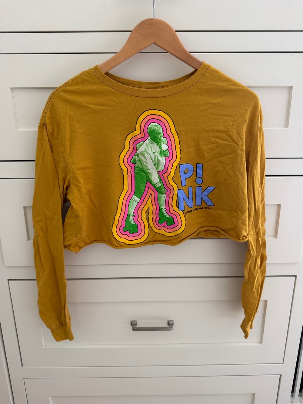 Pink Summer Carnival Cropped Concert T-shirt